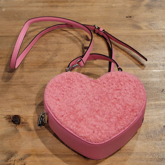 Kate Spade Love Shack Heart Crossbody Bag Pink Faux Fur Sherpa Pomegranate - Picture 3 of 12